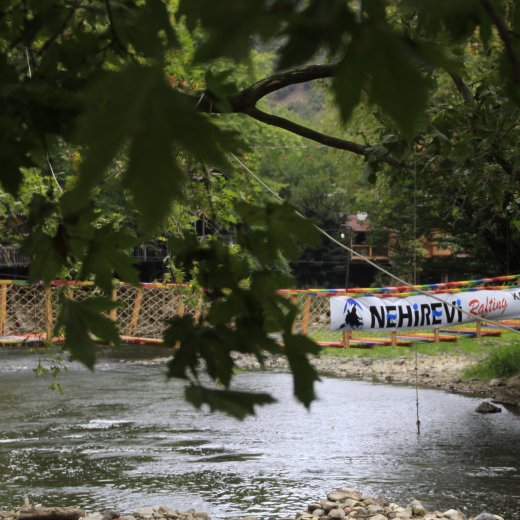 Nehir Evi Melen Çayı Kenarında Huzurlu Bungalov Konaklama